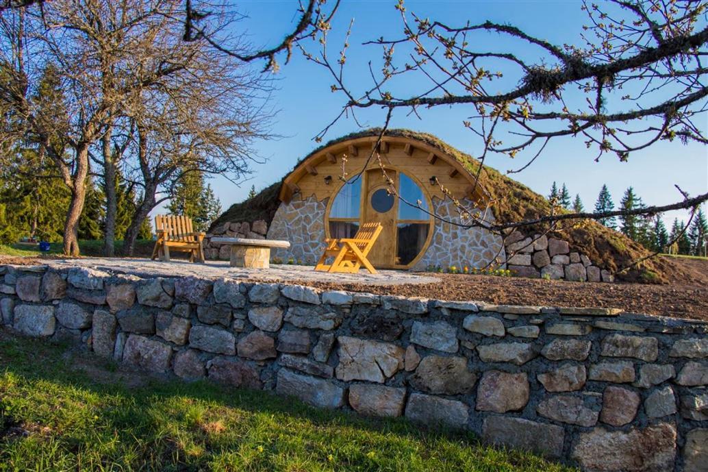 Mountain Bungalows And A Hobbit House - Jazavcije Rupe Han Pijesak Exterior foto