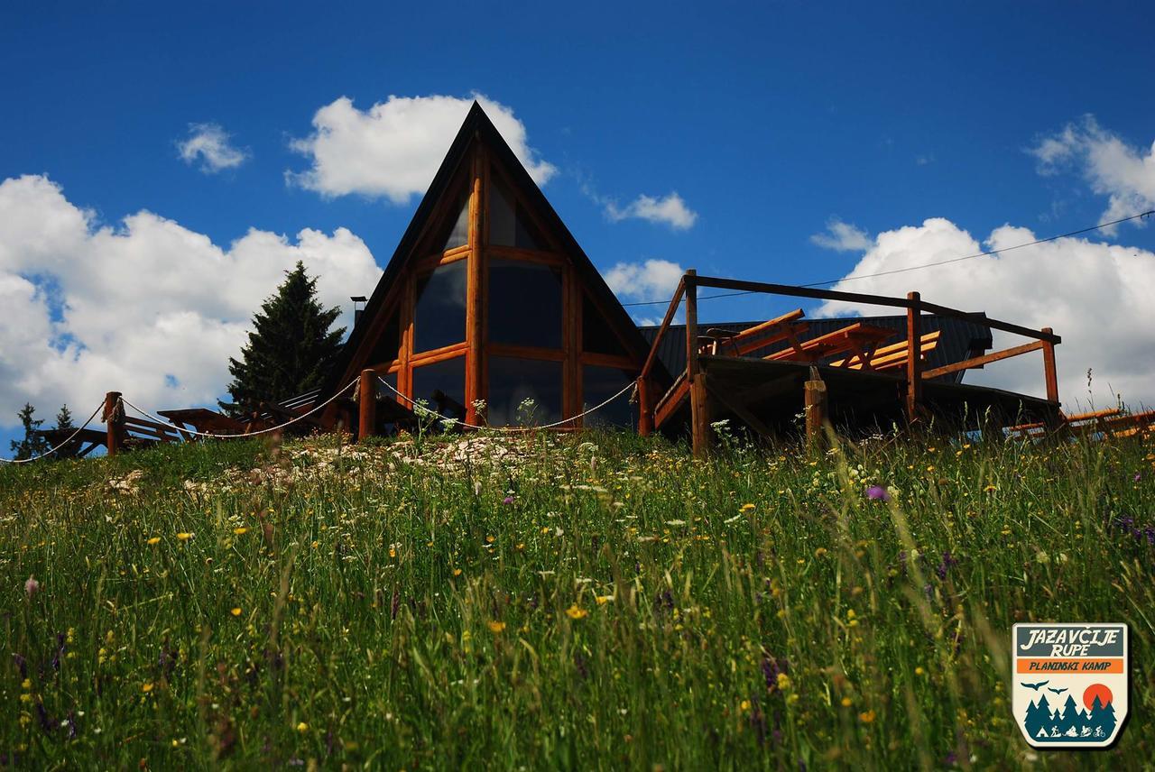 Mountain Bungalows And A Hobbit House - Jazavcije Rupe Han Pijesak Exterior foto